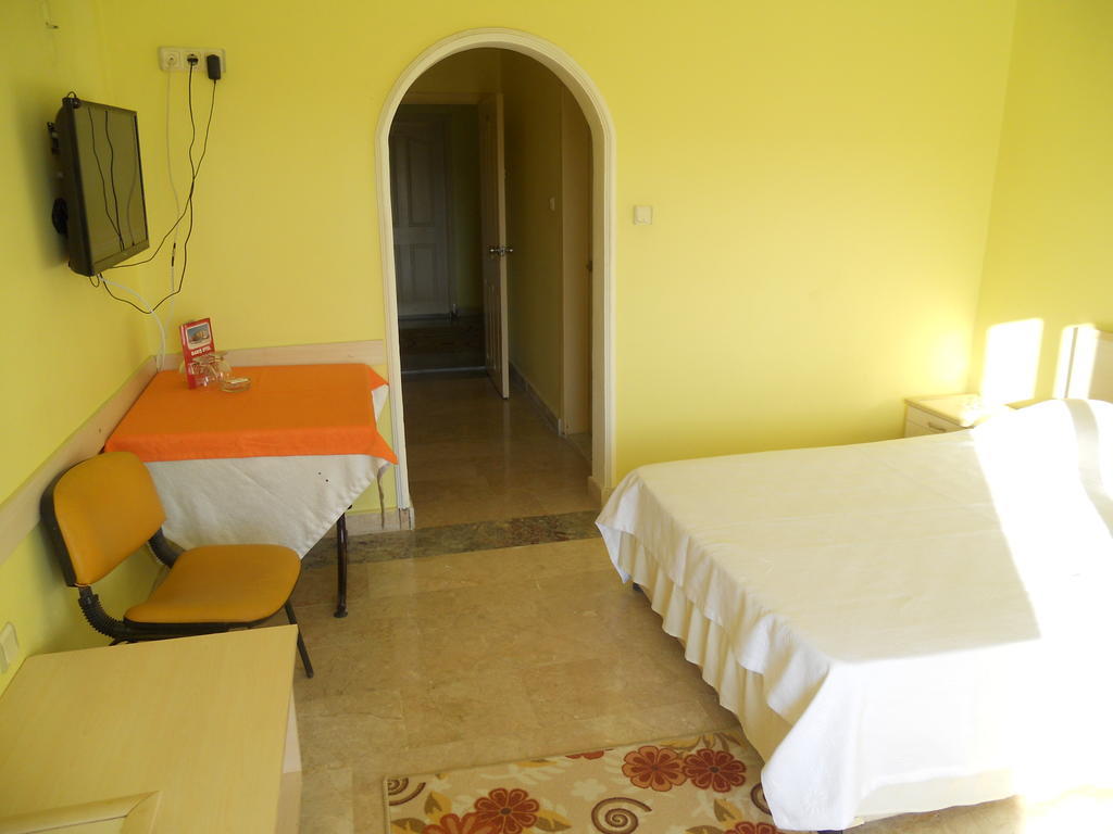 Baris Hotel Erdemli Buitenkant foto
