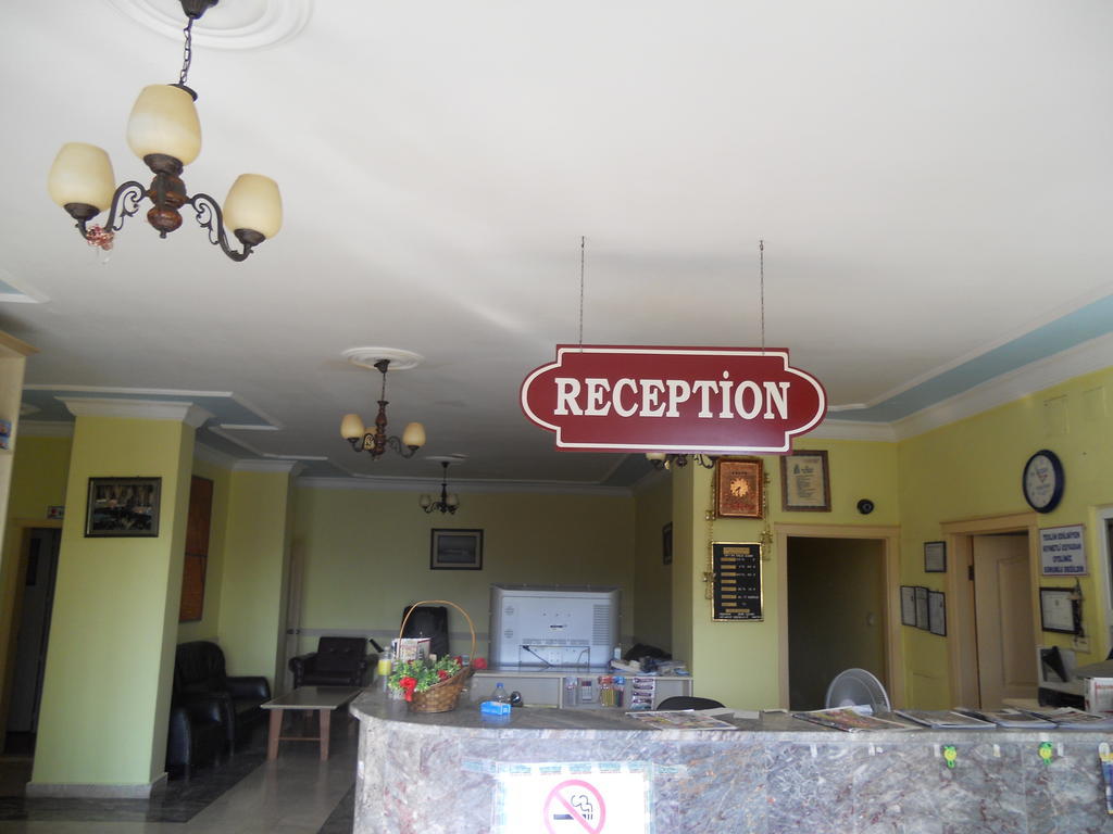 Baris Hotel Erdemli Buitenkant foto