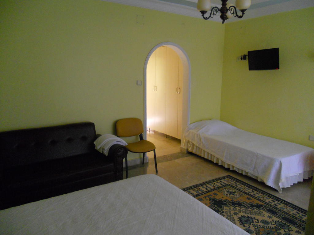 Baris Hotel Erdemli Buitenkant foto